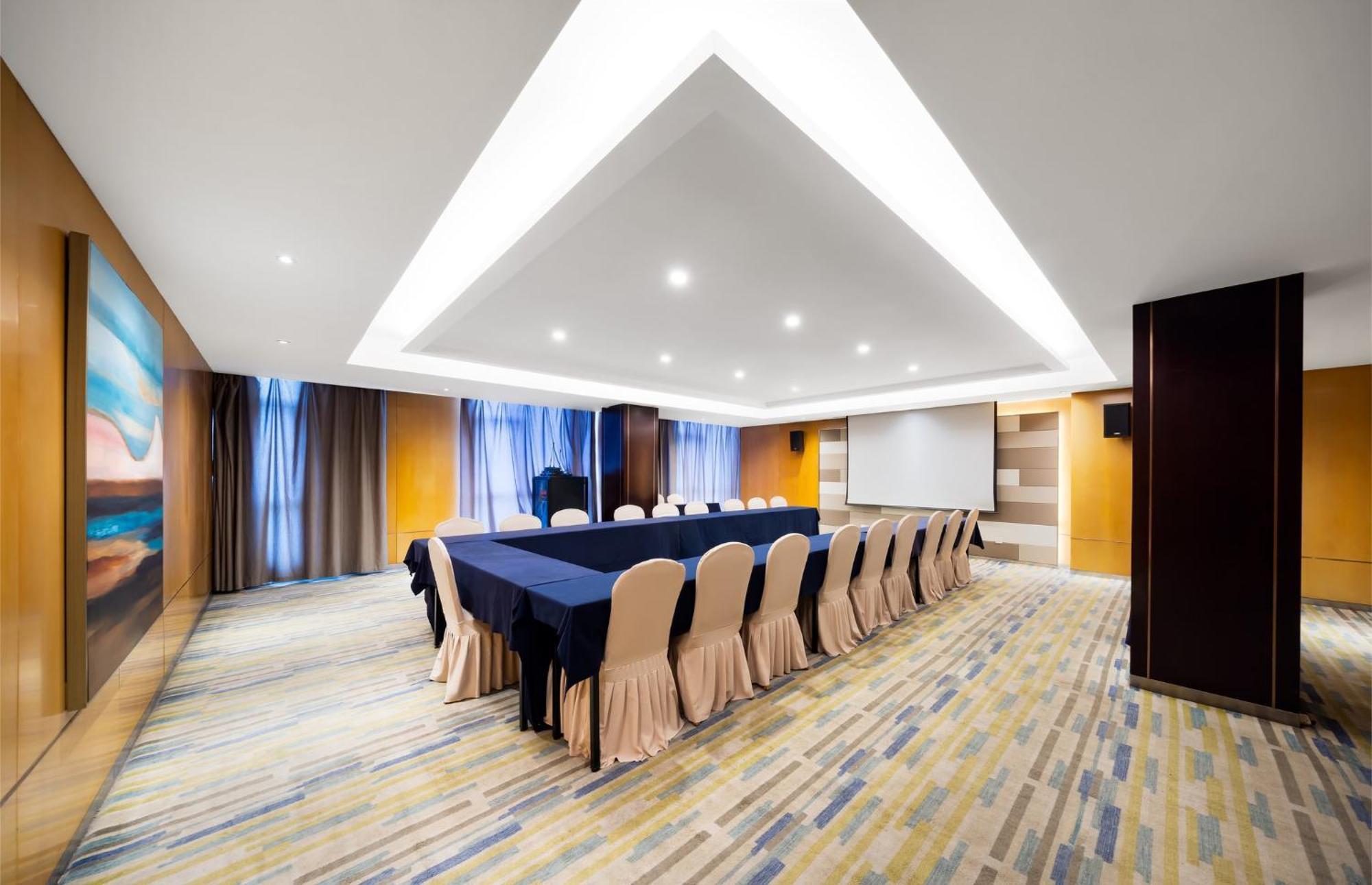 Holiday Inn Express Zhengzhou Airport By Ihg Xinzheng  Esterno foto