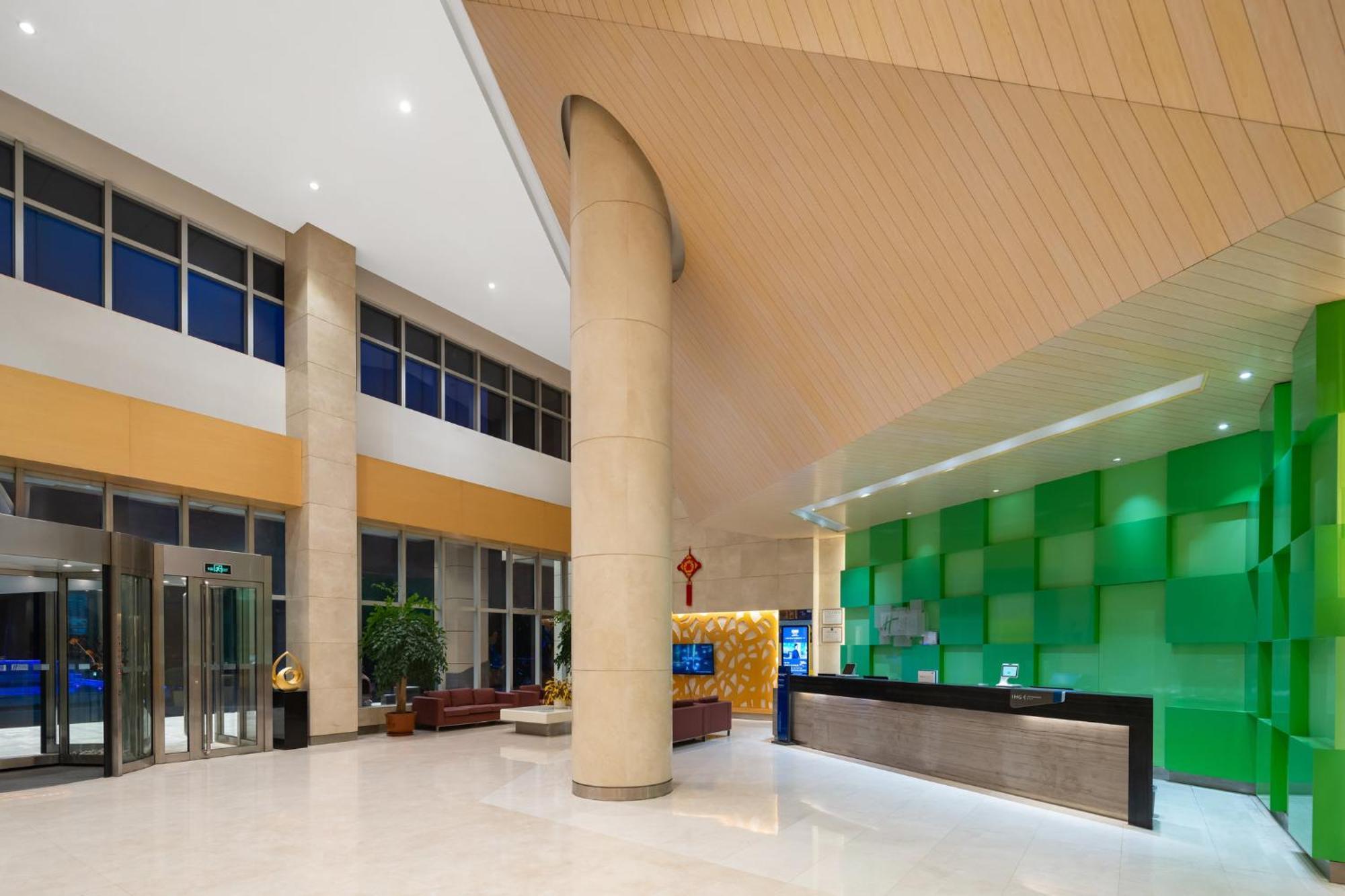 Holiday Inn Express Zhengzhou Airport By Ihg Xinzheng  Esterno foto