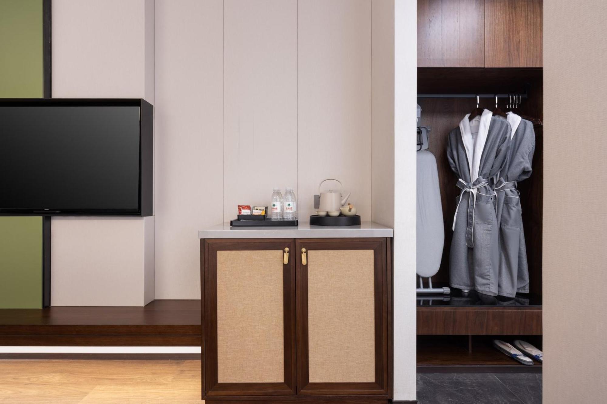 Holiday Inn Express Zhengzhou Airport By Ihg Xinzheng  Esterno foto