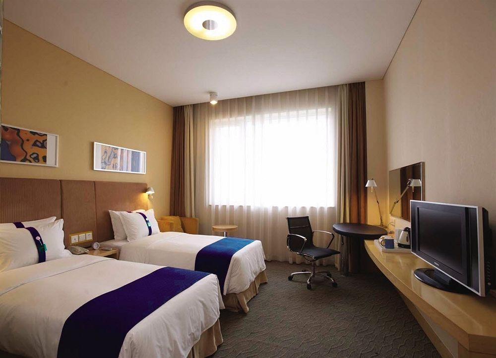 Holiday Inn Express Zhengzhou Airport By Ihg Xinzheng  Esterno foto