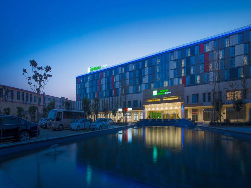 Holiday Inn Express Zhengzhou Airport By Ihg Xinzheng  Esterno foto